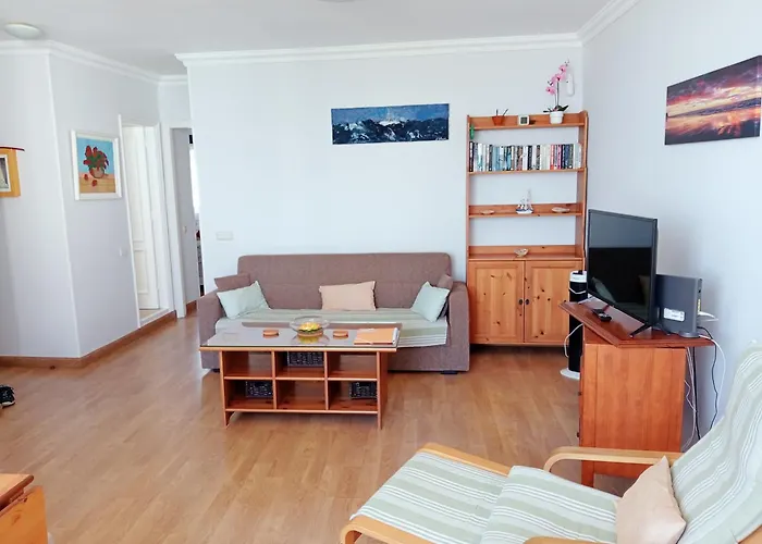 Sounds Of The Sea Apartment
